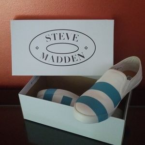 Steve Madden slip on sneakers